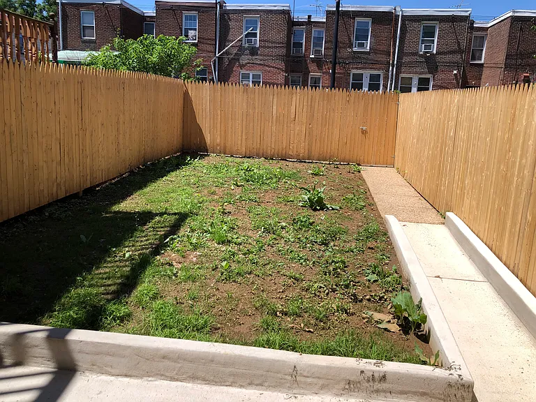 6725 Regent St — Photo 29