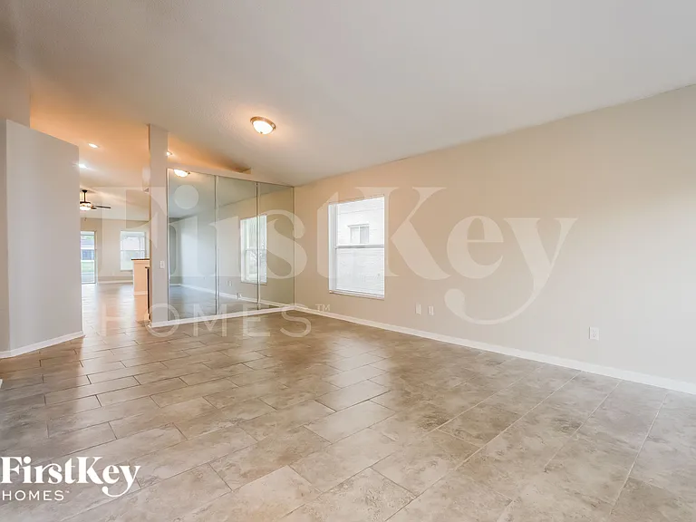 10519 Walker Vista Dr — Photo 2