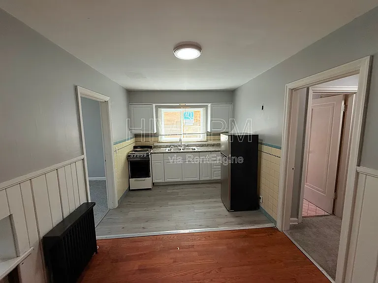 3135 Mozart Ave #2 — Photo 6
