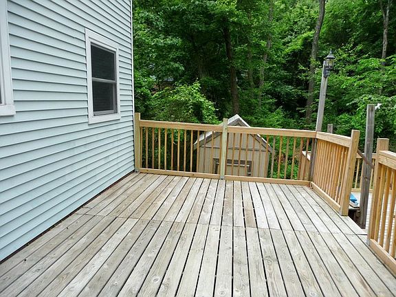 3rd image of 466 Limestone Dr