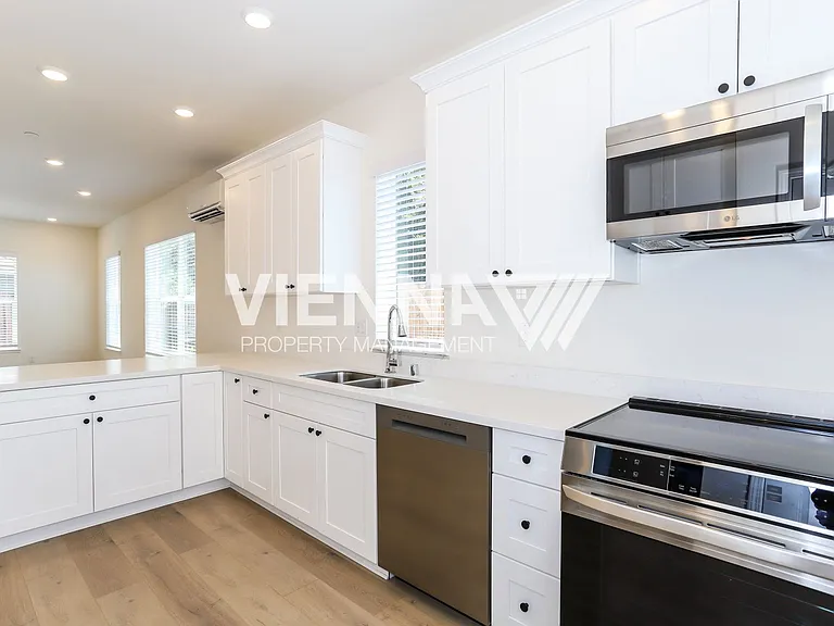 8082 Quiet Knolls Dr — Photo 9