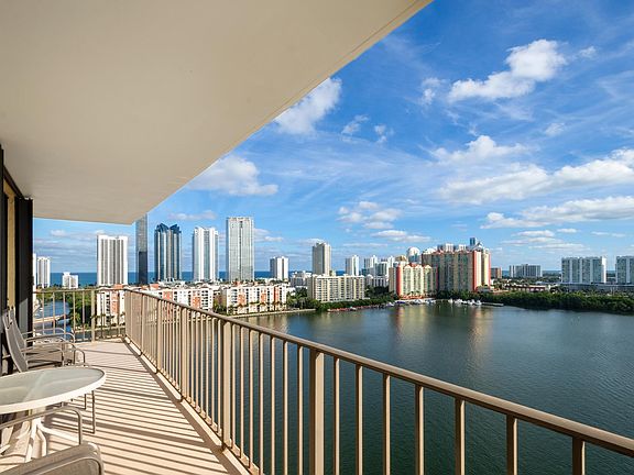 4th image of 290 174th St APT 1819
