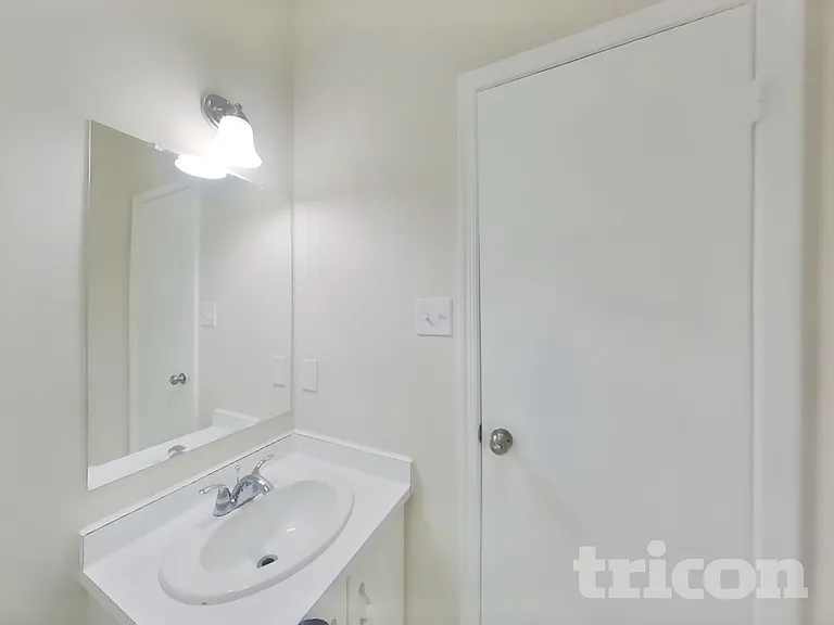 50 Hamlet Dr — Photo 12