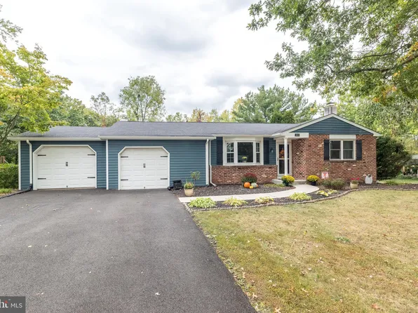 1512 Tennis Cir, Lansdale, PA 19446