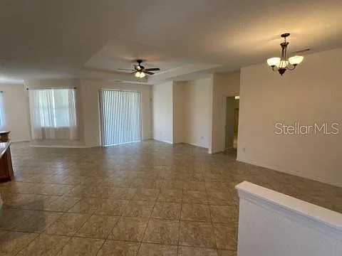 3 bed, 2.0 bath, 1994 sqft, $1,900 — Photo 3