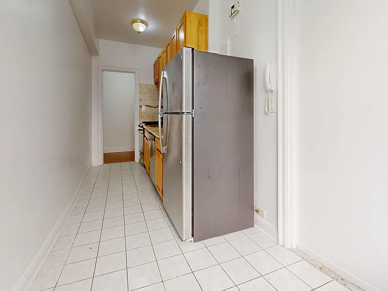 301 E 38th St #15J — Photo 14