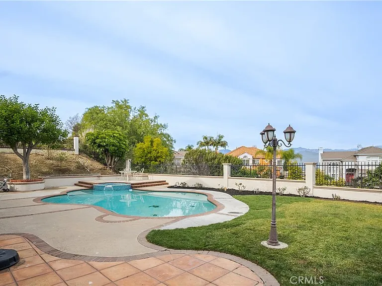 19771 E Country Hollow Dr — Photo 34
