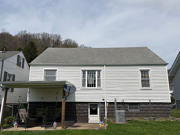 4th image of 58 Burkham Ct