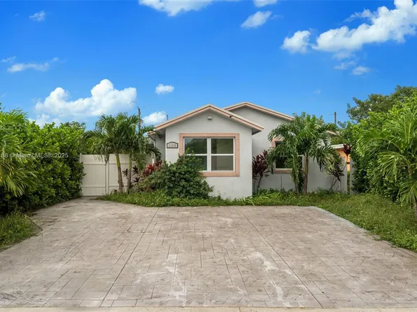 524 NW 10th St, Hallandale, FL 33009