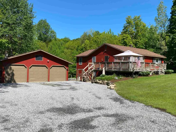 2016 Hinman Settler Road, Derby, VT 05829