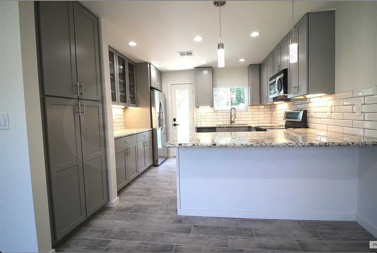 2 bed, 1.0 bath, 800 sqft, $1,399 — Photo 3