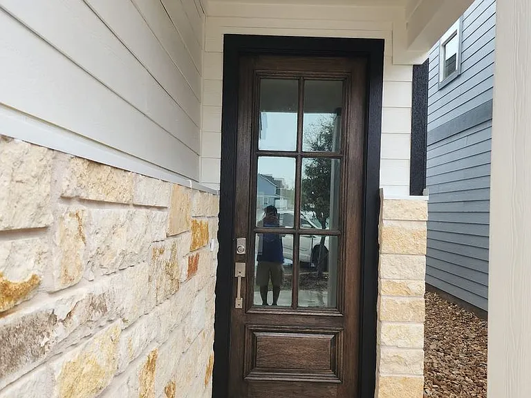 1668 Coral Sunrise Trl — Photo 3