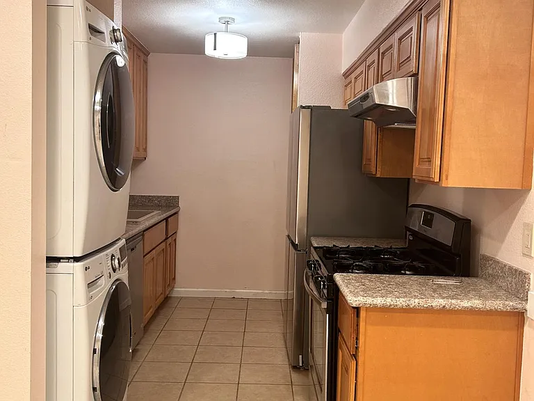 1937 Messina Dr — Photo 20