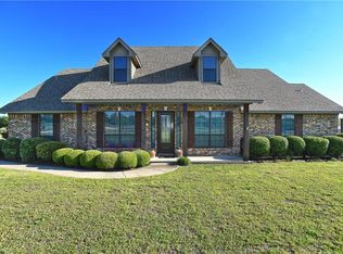7201 Hunnington Dr, Sanger, TX 76266
