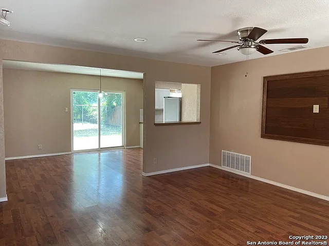 834 Porter St — Photo 4