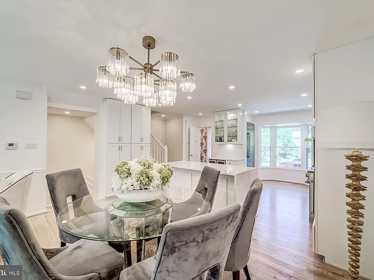 8 Carriage House Cir — Photo 13