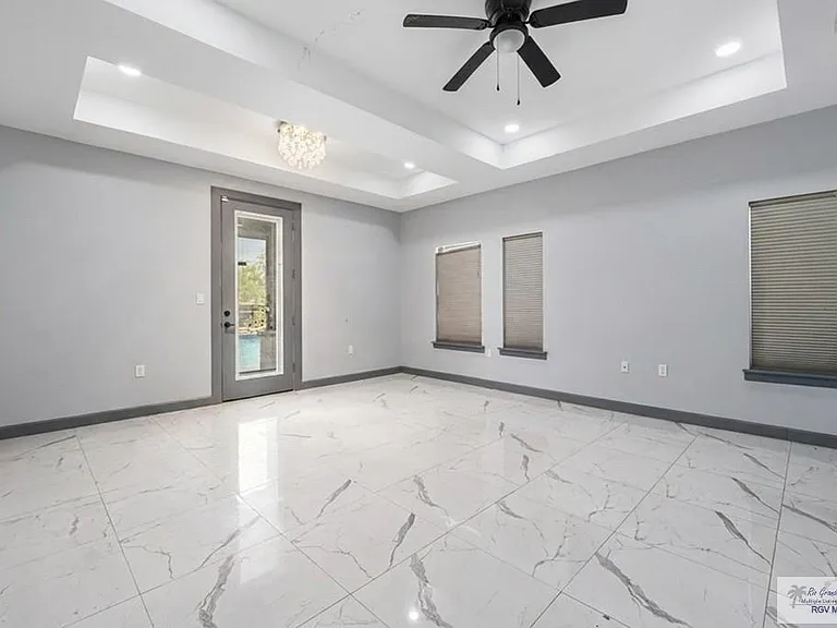 5874 Abbey Ct — Photo 9