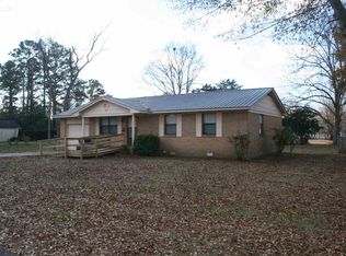 806 Snowden Dr, Boaz, AL 35957