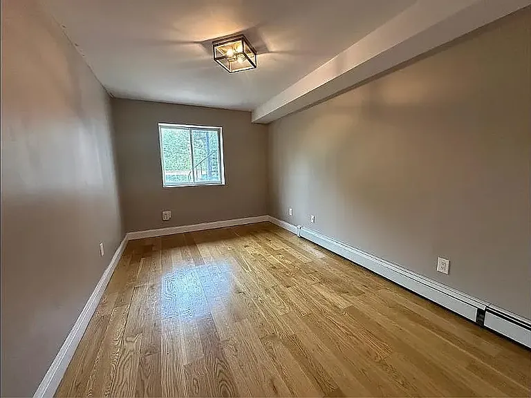 43 Wolcott St #2 — Photo 4