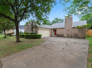 11866 Briar Forest Dr, Houston, TX 77077