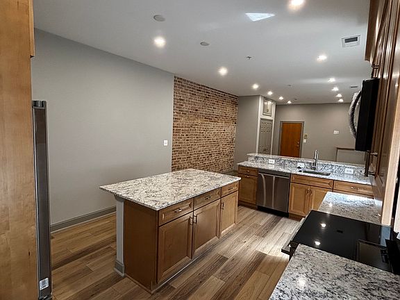 5th image of 1217 King St #B