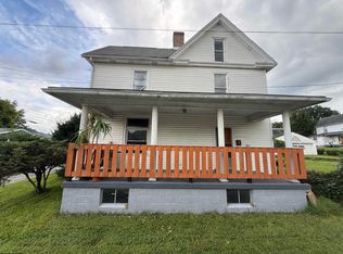 301 Seneca St, Westover, WV 26501