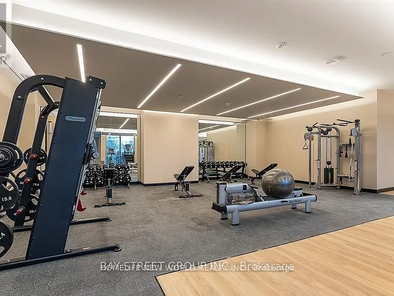 2020 Bathurst St #610 — Photo 17
