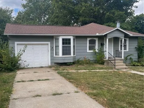1404 N Liberty St, Independence, MO 64050