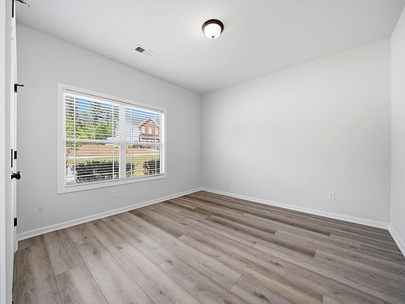 4th image of 111 Tall Pines Rd