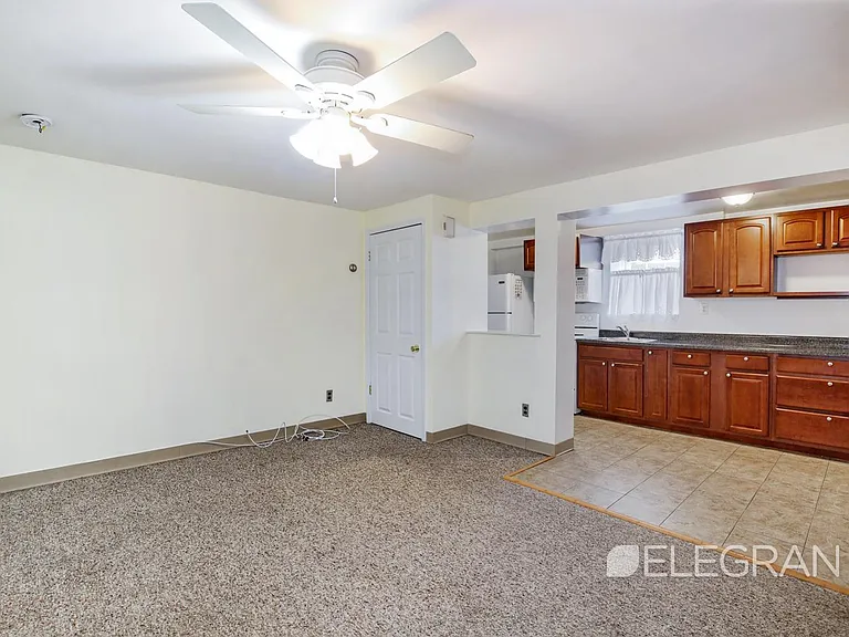 30 Wallace Ave #1B — Photo 4