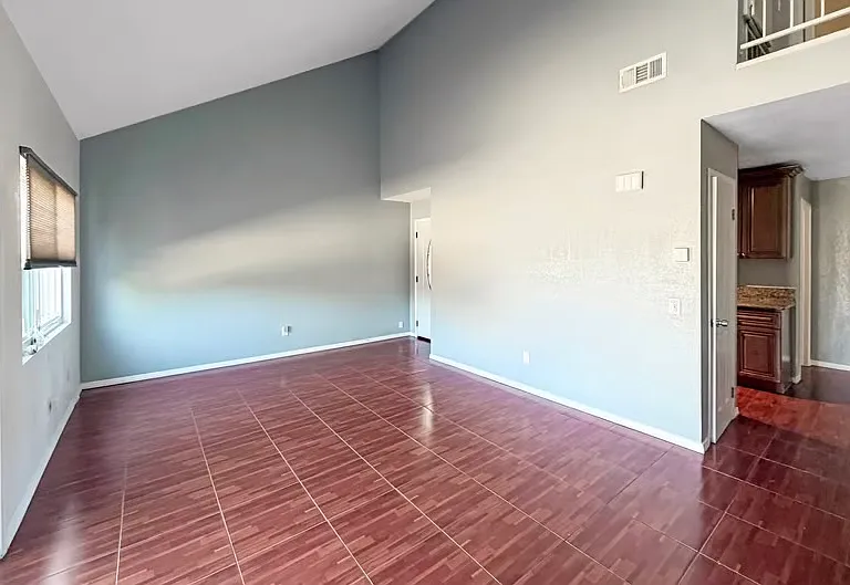 823 Quail Dr — Photo 8