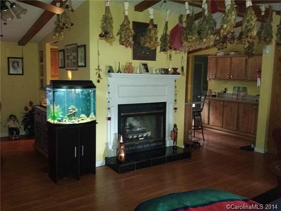 3rd image of 506 Starview Dr