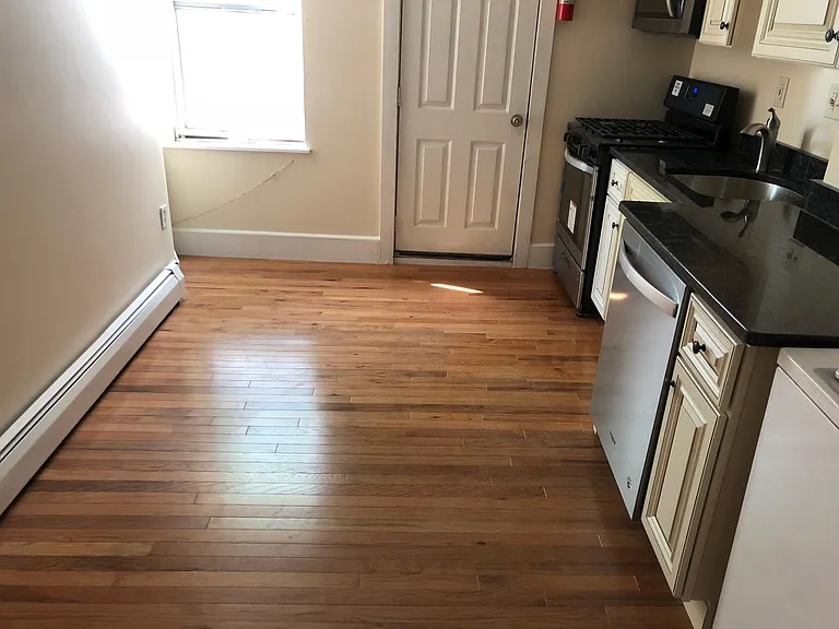 883 Harrison Ave #3 — Photo 4