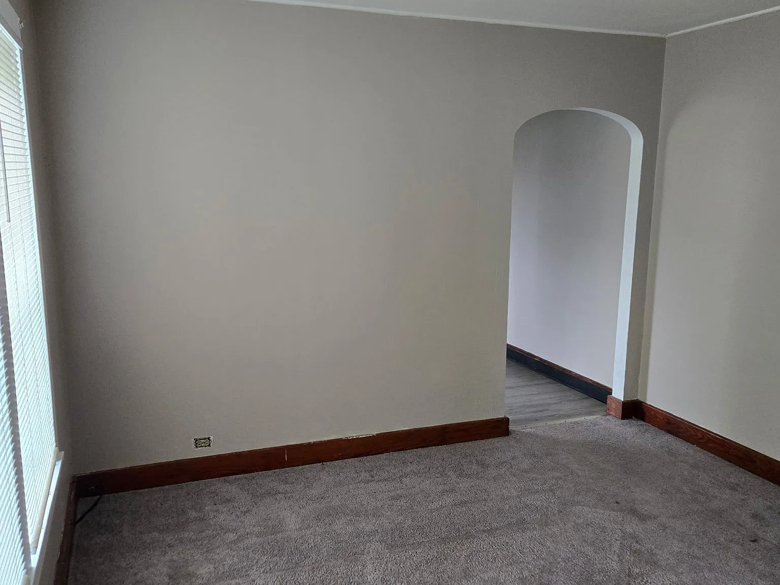1 bed, 1.0 bath, 900 sqft, $900 — Photo 1