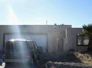 1054 Roadrunner Ct, Las Cruces, NM 88011