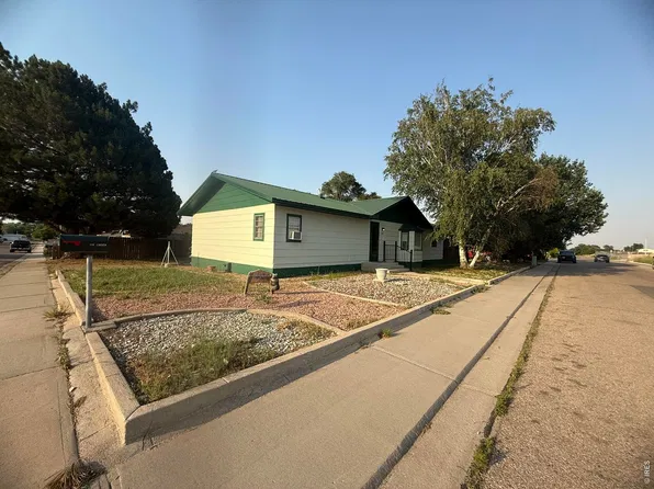 114 Linden Dr, Log Lane Village, CO 80705