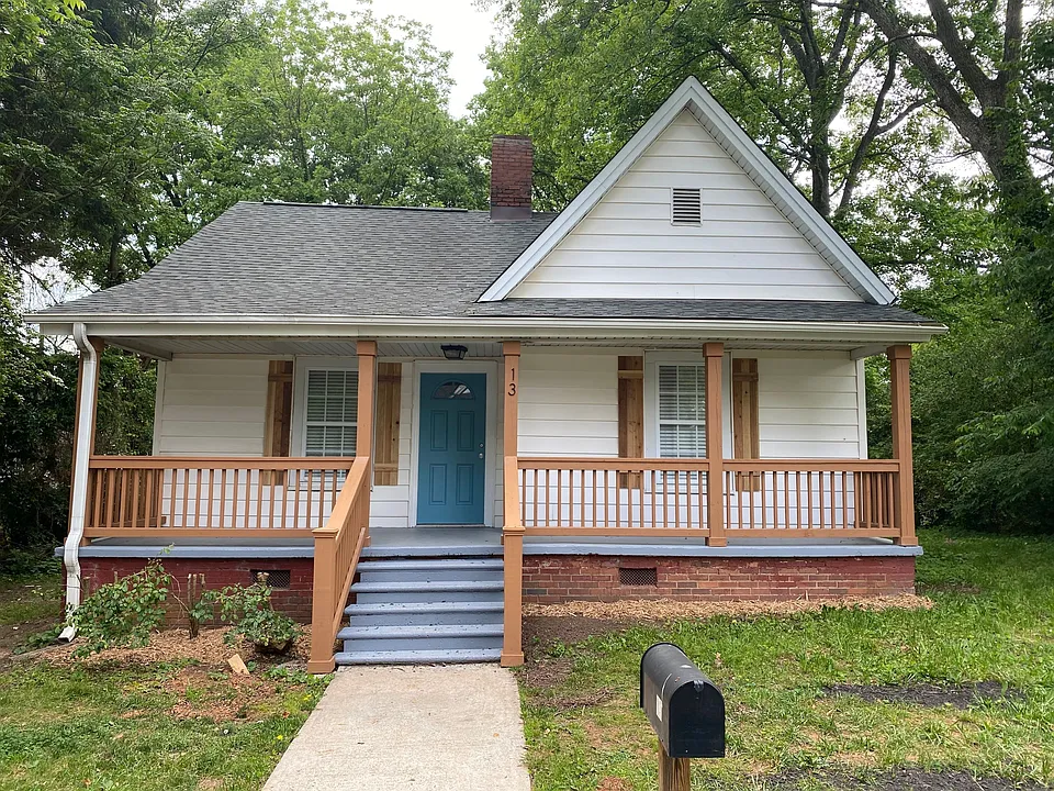 13 Woodward St