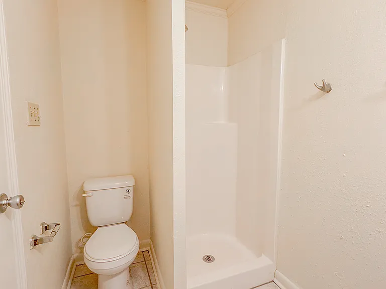 2203 Melanie Dr — Photo 7