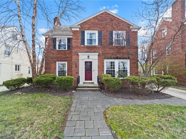 2327 Glendon Rd, University Heights, OH 44118
