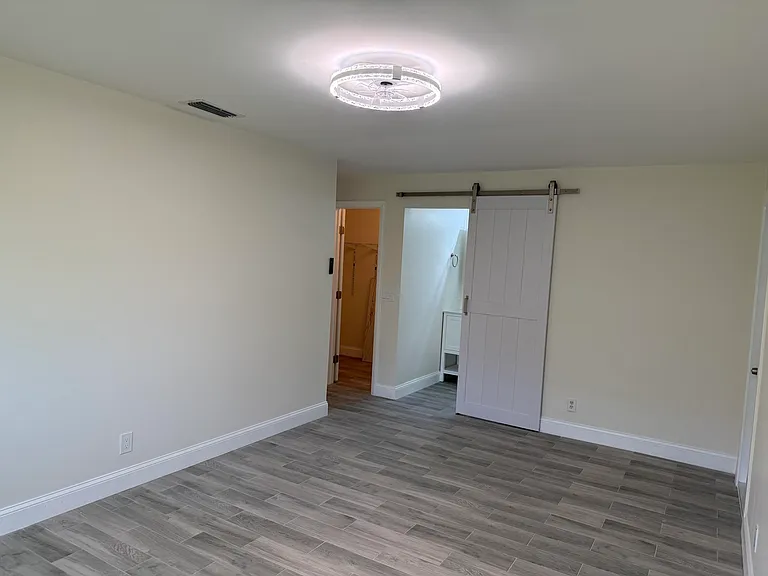 255 South Blvd #D — Photo 12