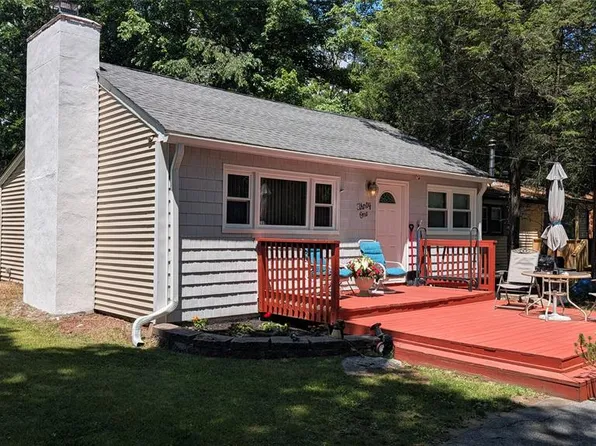 31 Hewitt Rd, Hewitt, NJ 07421