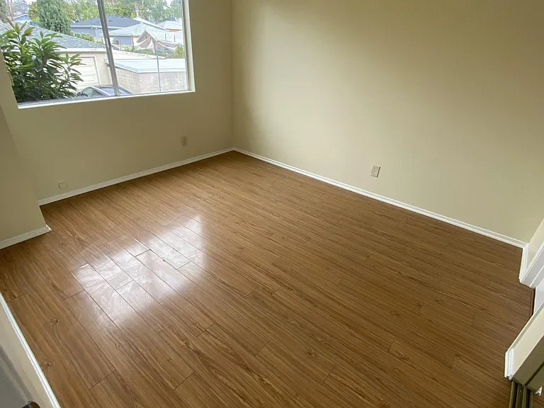 1396 Redondo Ave #106 — Photo 5