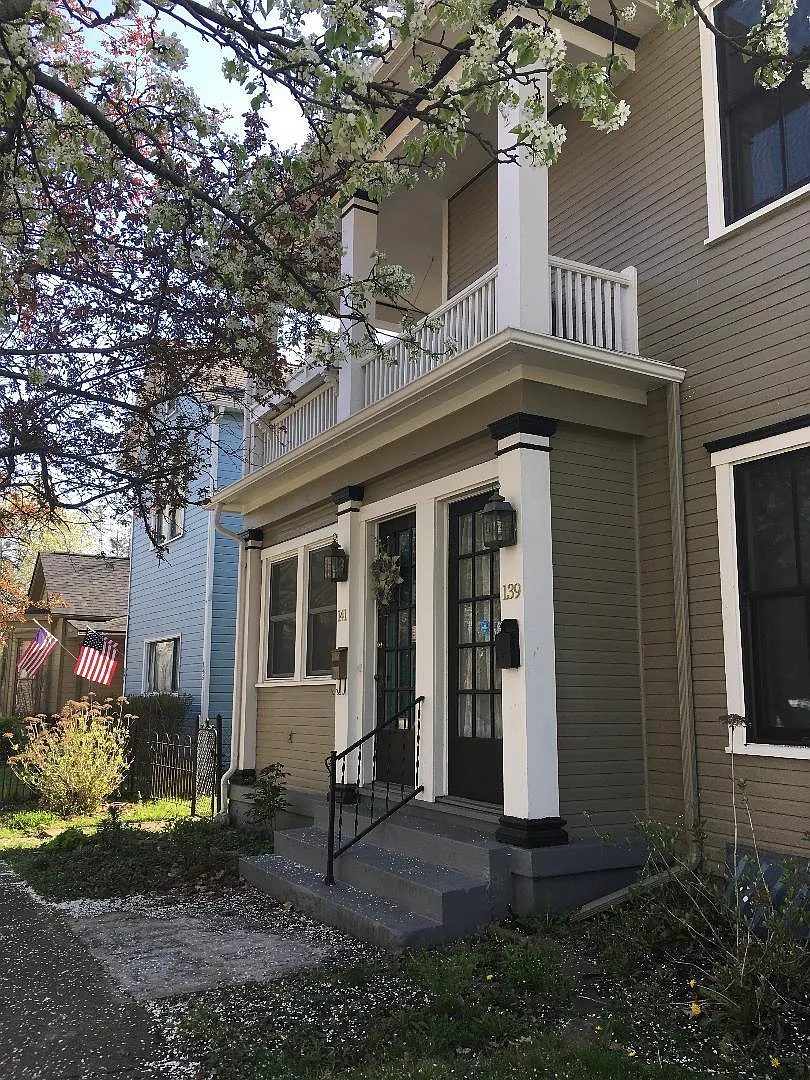 141 La Belle St — Photo 3