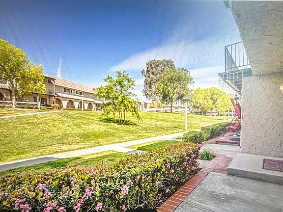 3rd image of 24313 La Glorita Cir