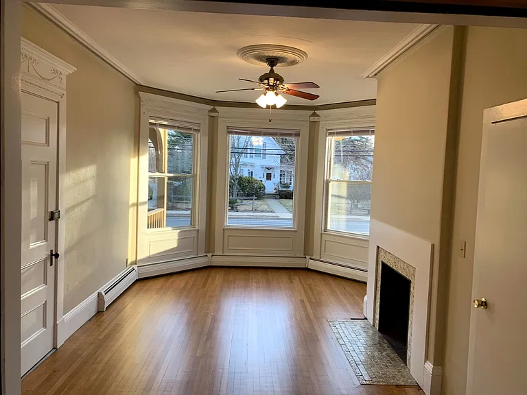 Central St — Photo 1