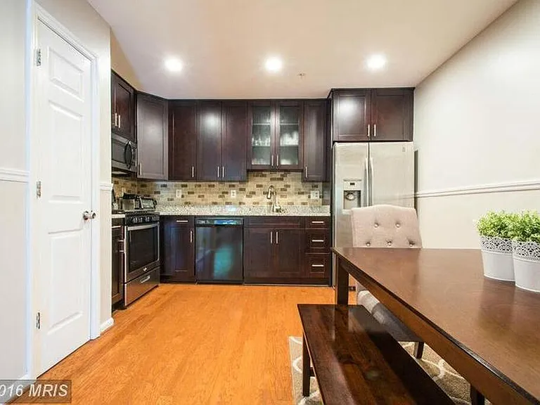 8922 Mallard Ct — Photo 7