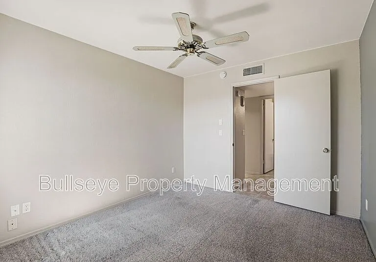 18624 N 93rd Ave — Photo 12