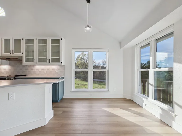 4 Concord Cir — Photo 6