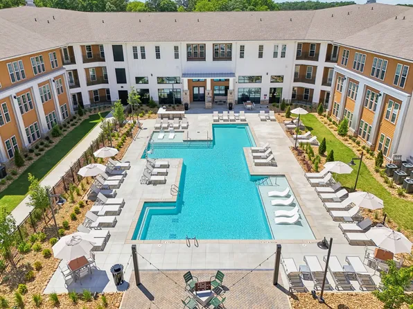 The Remy Apartments at LaGrange