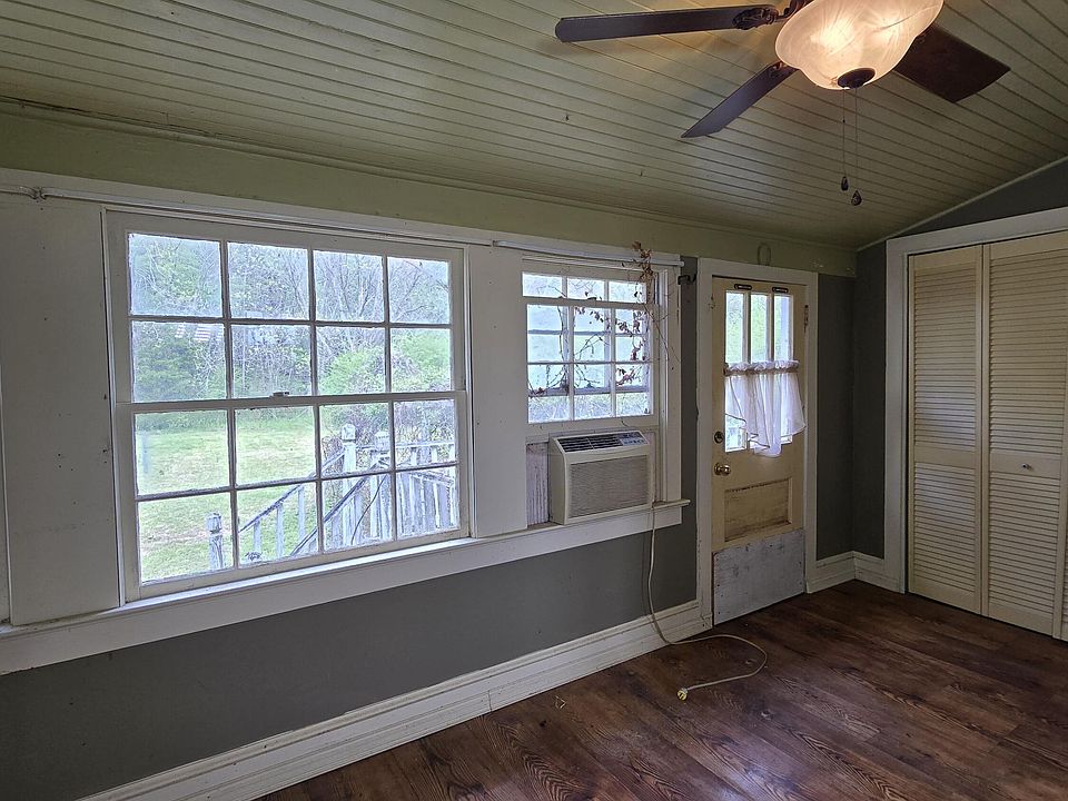 22nd image of 2083 Harvey Point Road